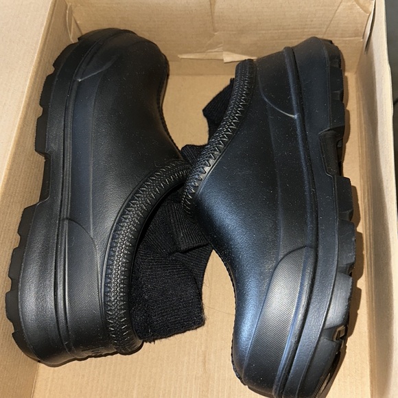 UGG Women’s TASMAN X BLACK - Picture 3 of 7